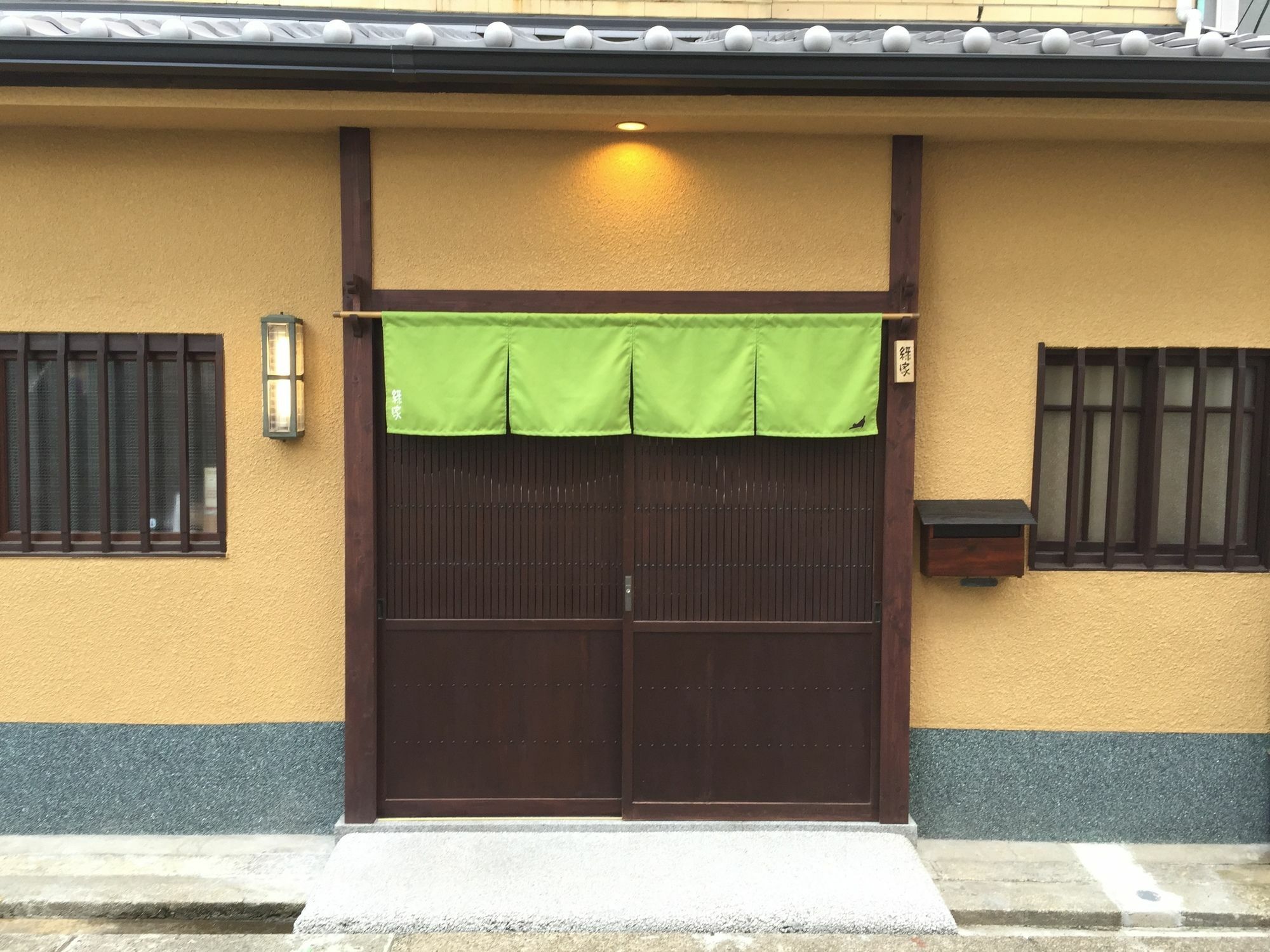 ゲストハウス君彩家 Kimidoriya Osaka Exterior photo